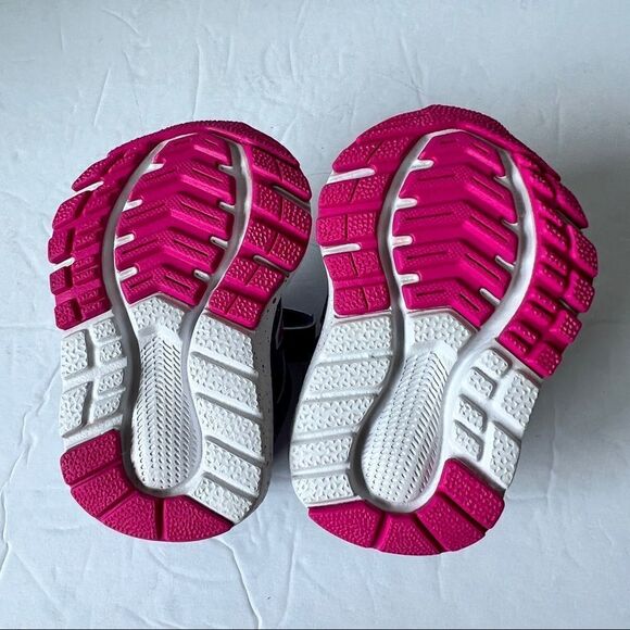 New Balance 519V1 Girls Purple/Pink Hook And Loop Sneakers Size 2 Extra Wide - Picture 6 of 7